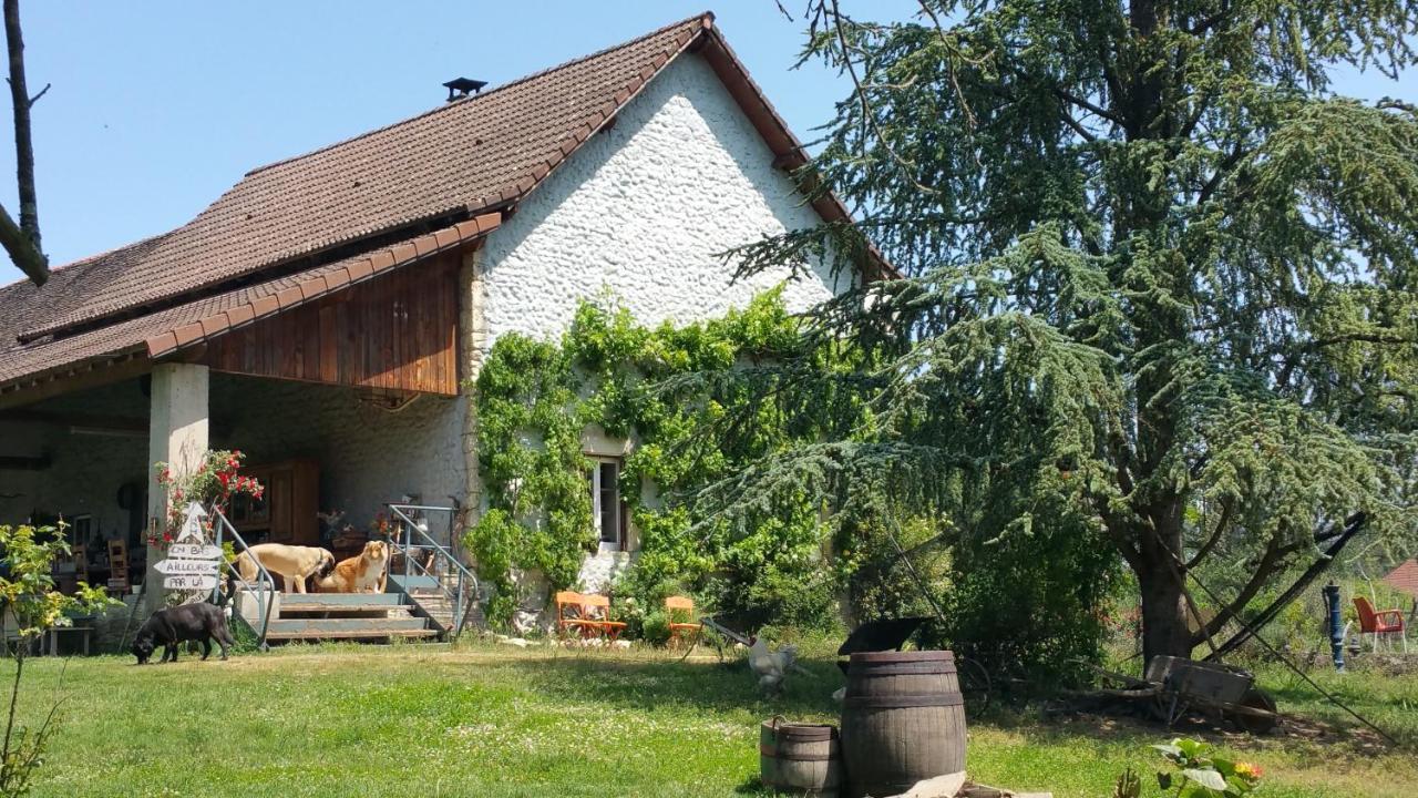 Basse-Cour De Montin Au 256 Chemin De La Rocaille A 38510 Vezeronce Curtin Bed & Breakfast Morestel Bagian luar foto
