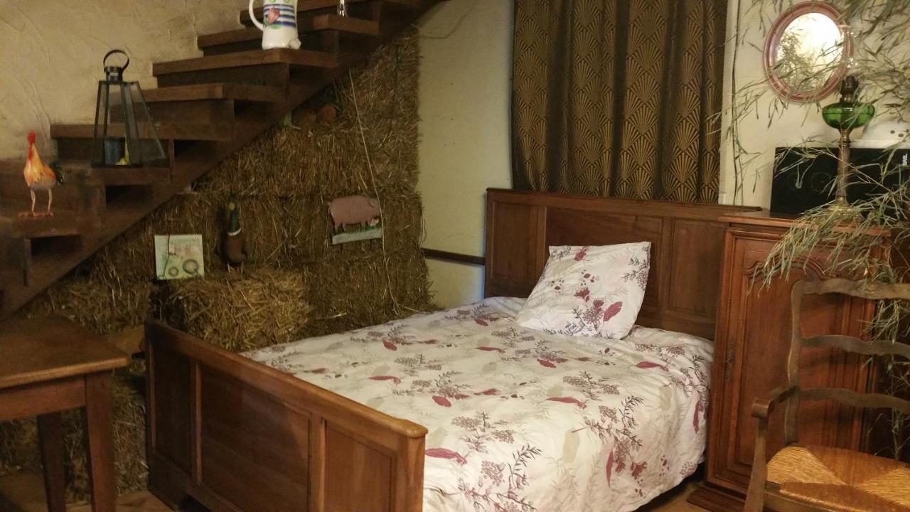 Basse-Cour De Montin Au 256 Chemin De La Rocaille A 38510 Vezeronce Curtin Bed & Breakfast Morestel Bagian luar foto